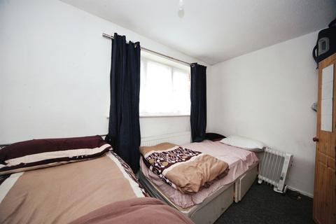 undefined, Brussels Way, Luton