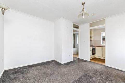 2 bedroom ground floor flat for sale, Lanthony Court, ARLESEY