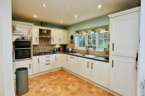 undefined, Chase Gardens, Waltham Chase, SOUTHAMPTON
