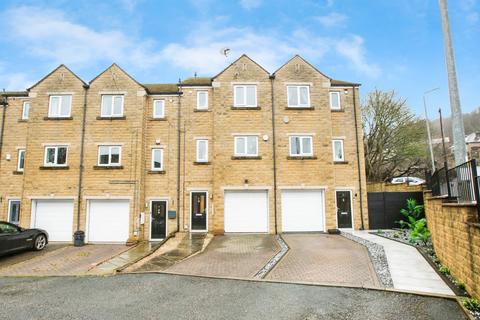 4 bedroom townhouse for sale, Brookdale Court, Halifax