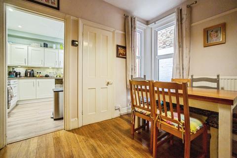 4 bedroom semi-detached house for sale, Hayle Road, Maidstone