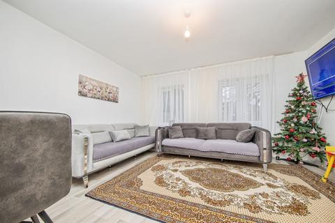 undefined, Starfield Close, Ipswich