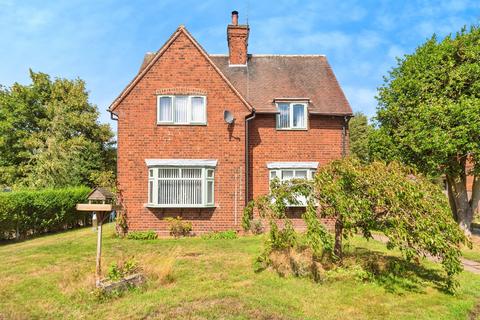 3 bedroom detached house for sale, Mickledale Lane, Bilsthorpe, NEWARK