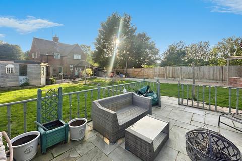 3 bedroom detached house for sale, Mickledale Lane, Bilsthorpe, NEWARK