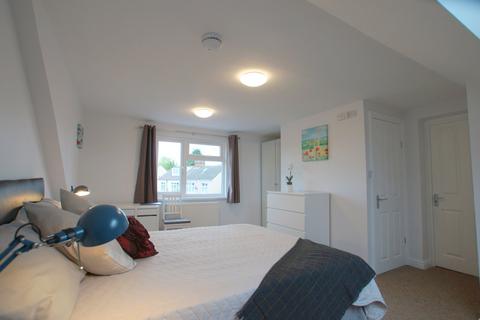6 bedroom semi-detached house for sale, St. Margarets Avenue, Luton