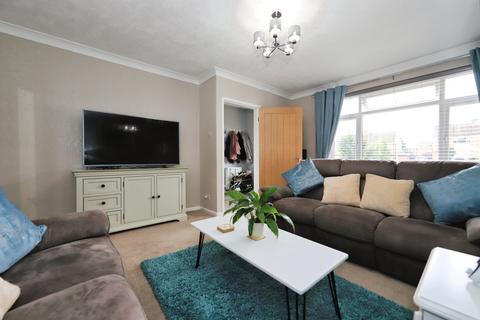 3 bedroom semi-detached house for sale, Hawthorn Grove, Kidderminster