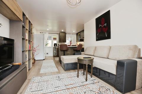 undefined, Chepstow Close, Northampton