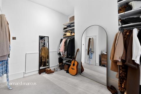 3 bedroom flat for sale, Manor Place, London