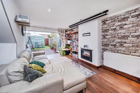 undefined, Hornbeam Close, Leighton Buzzard