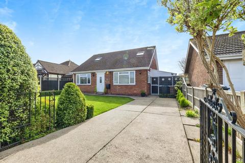 4 bedroom detached house for sale, Redhall Drive, Bracebridge Heath, Lincoln