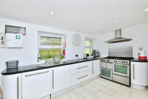 5 bedroom terraced house for sale, Devonport Road, Plymouth