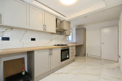 3 bedroom semi-detached house for sale, Summergate, Dudley