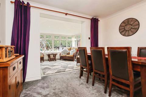 4 bedroom detached house for sale, Highview Drive, KINGSWINFORD