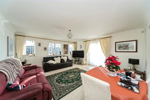 2 bedroom ground floor flat for sale, Canary Quay, Eastbourne