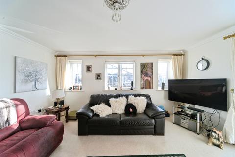2 bedroom ground floor flat for sale, Canary Quay, Eastbourne
