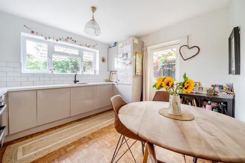 2 bedroom semi-detached bungalow for sale, Highway Avenue, Maidenhead
