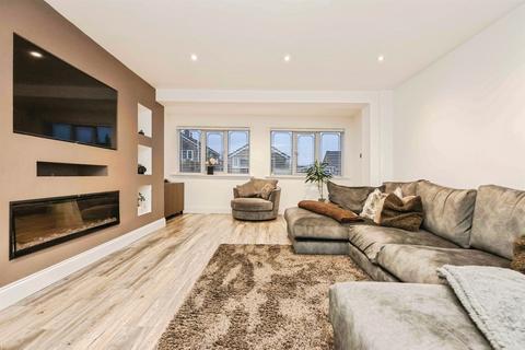 3 bedroom semi-detached house for sale, Hamilton Close, Wordsley, Stourbridge