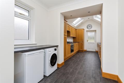 3 bedroom semi-detached house for sale, Botley Road, North Baddesley, Southampton
