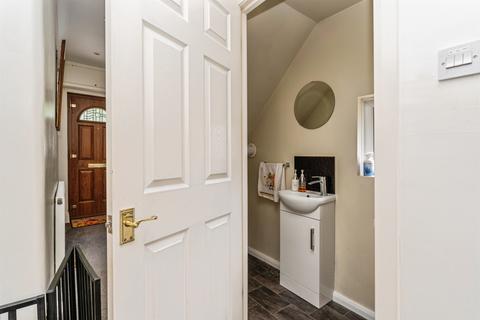 3 bedroom semi-detached house for sale, Botley Road, North Baddesley, Southampton