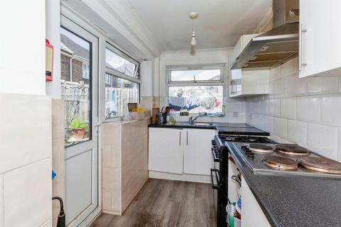 7 bedroom semi-detached house for sale, Queens Road, Slough