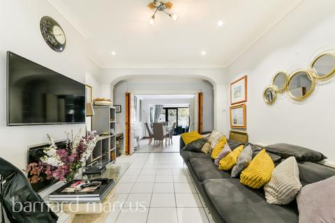 7 bedroom end of terrace house for sale, Springfield Avenue, London