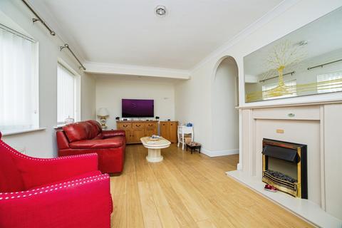 3 bedroom detached bungalow for sale, Calcot Green, Swinton, Mexborough