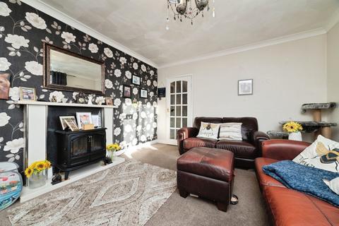 3 bedroom terraced house for sale, Appleton Road, HULL