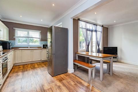 4 bedroom semi-detached house for sale, Stone Road, Stafford