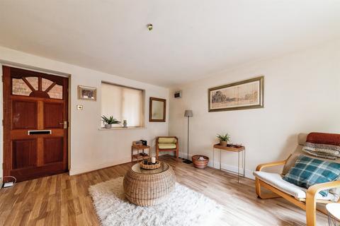 undefined, Stodman Mews, Newark