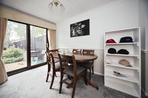 undefined, Claverley Green, Luton