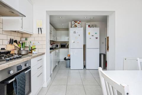 6 bedroom semi-detached house for sale, Rowelfield, Luton