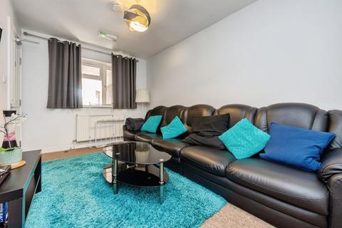 6 bedroom semi-detached house for sale, Rowelfield, Luton