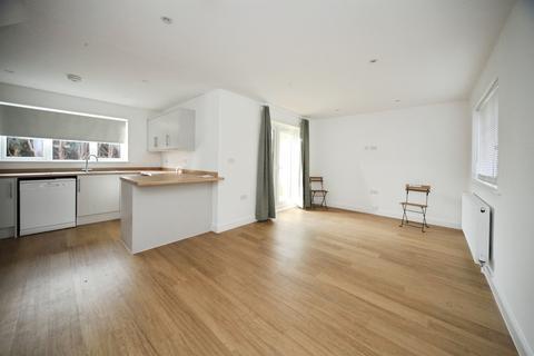 2 bedroom detached house for sale, Mangrove Road, Luton