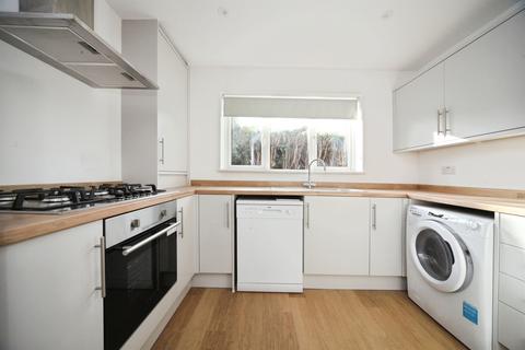 2 bedroom detached house for sale, Mangrove Road, Luton