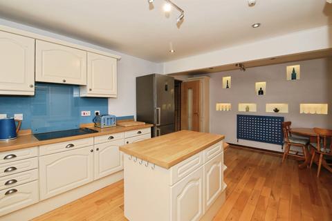 4 bedroom detached house for sale, Sunningdale, Orton Waterville, Peterborough