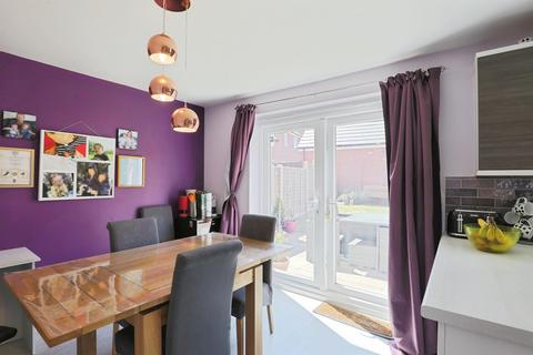 4 bedroom detached house for sale, Enstone Way, Wellesbourne, Warwick