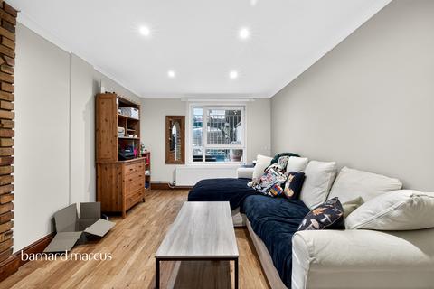 undefined, Lausanne Road, London