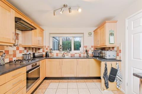4 bedroom detached house for sale, Lakeland Drive, Wilnecote, Tamworth