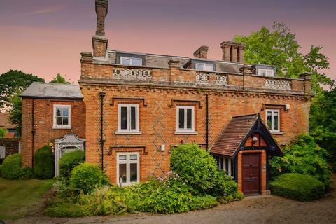 2 bedroom apartment for sale, Totteridge Lane, High Wycombe