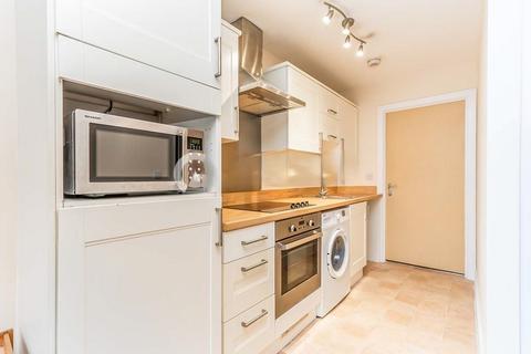 1 bedroom flat for sale, High Street, Southampton