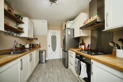 3 bedroom semi-detached house for sale, Summerleaze Crescent, Taunton