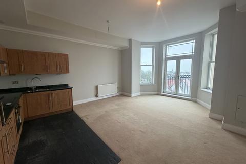 2 bedroom flat for sale, Narberth Road, Tenby, Pembrokeshire, SA70