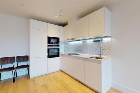 2 bedroom flat to rent, Beverley Way
