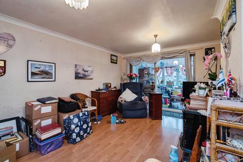 3 bedroom terraced house for sale, St. Johns Way, Thetford