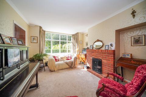 undefined, London Road, Aston Clinton, Aylesbury