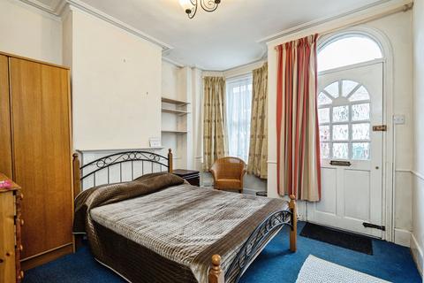 2 bedroom terraced house for sale, Swansea Road, Norwich