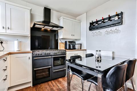 2 bedroom end of terrace house for sale, Ridge Road, Middlestown, WAKEFIELD