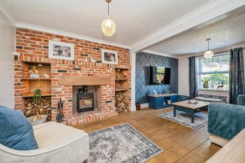 undefined, Caldecott Cottages, Fritton, Great Yarmouth