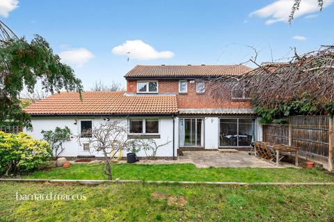 undefined, Auriol Park Road, Worcester Park