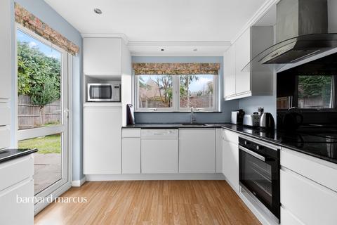undefined, Auriol Park Road, Worcester Park
